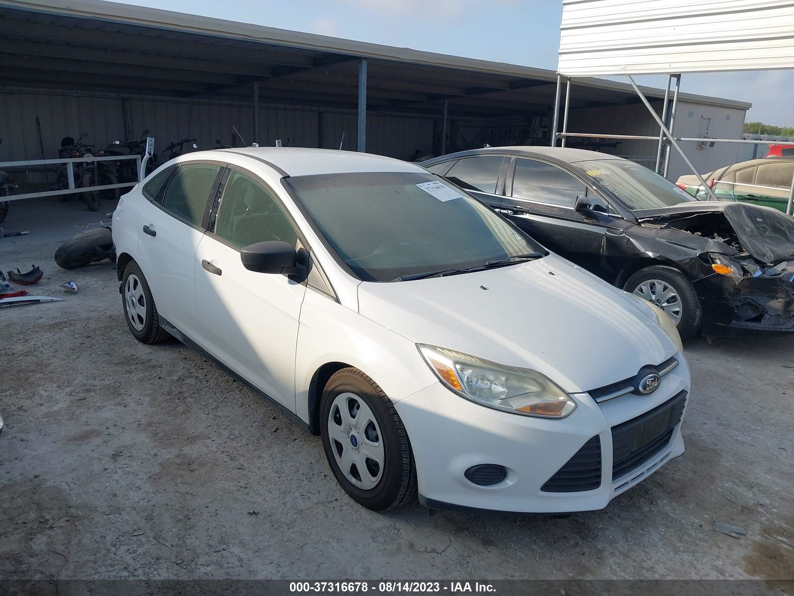 FORD FOCUS 2013 1fadp3e21dl144322