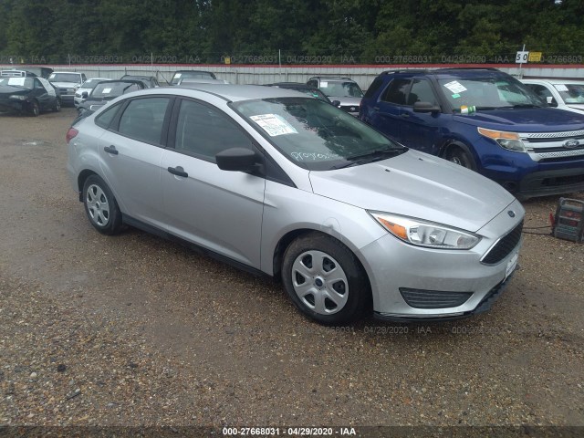 FORD FOCUS 2015 1fadp3e21fl247050