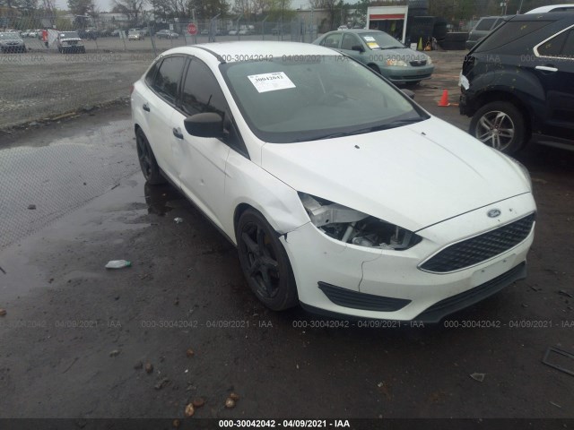 FORD FOCUS 2016 1fadp3e21gl228970