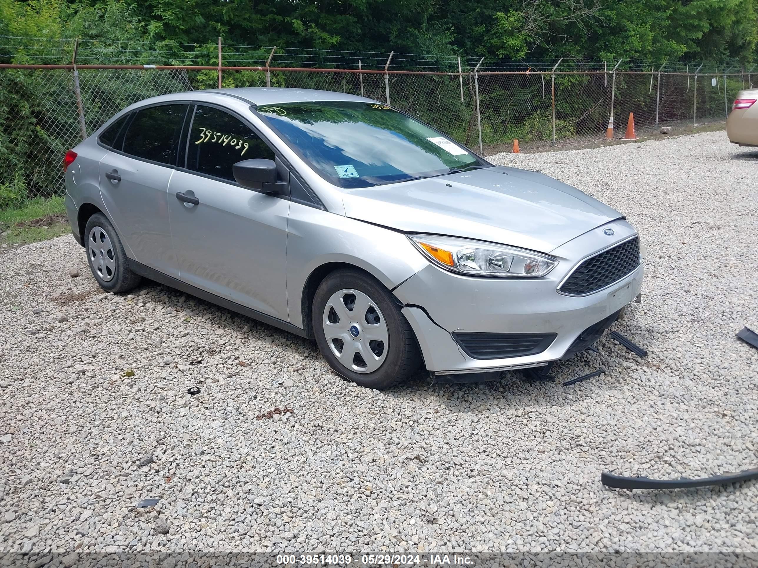 FORD FOCUS 2017 1fadp3e21hl332098