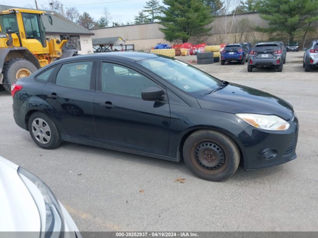 FORD FOCUS 2014 1fadp3e22el217151