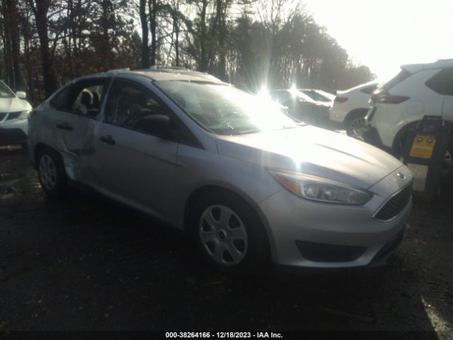 FORD FOCUS 2015 1fadp3e22fl267257