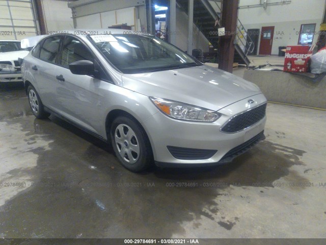 FORD FOCUS 2018 1fadp3e22jl322332