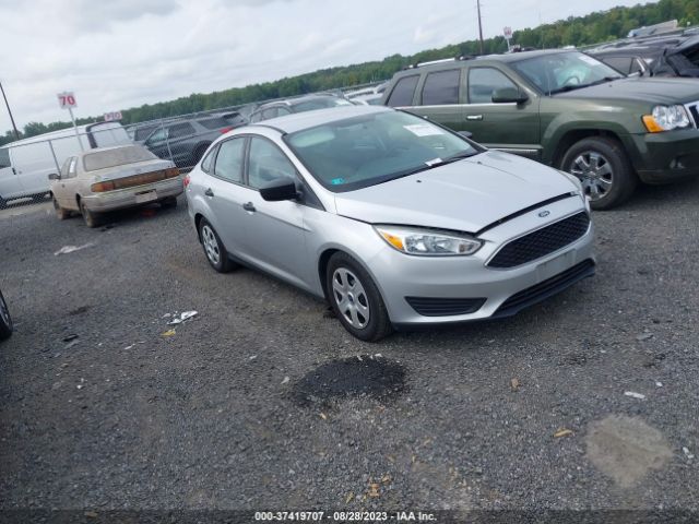 FORD FOCUS 2015 1fadp3e23fl372891