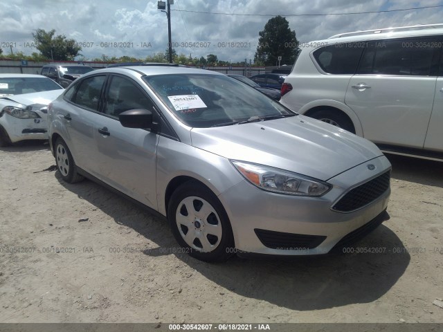 FORD FOCUS 2018 1fadp3e23jl275277