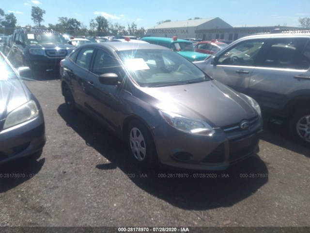 FORD FOCUS 2014 1fadp3e24el405055