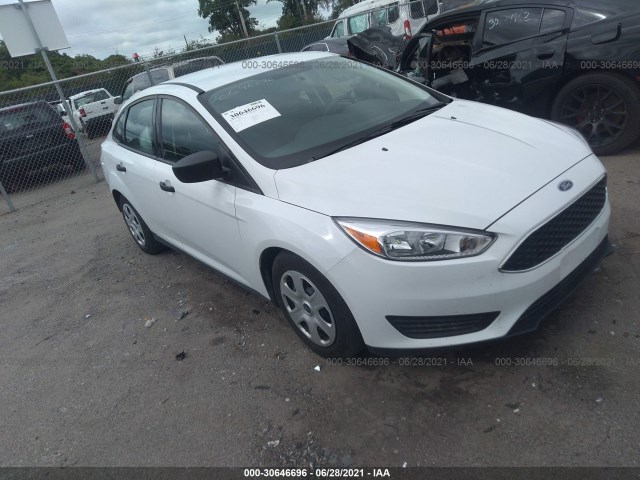 FORD FOCUS 2015 1fadp3e24fl374116