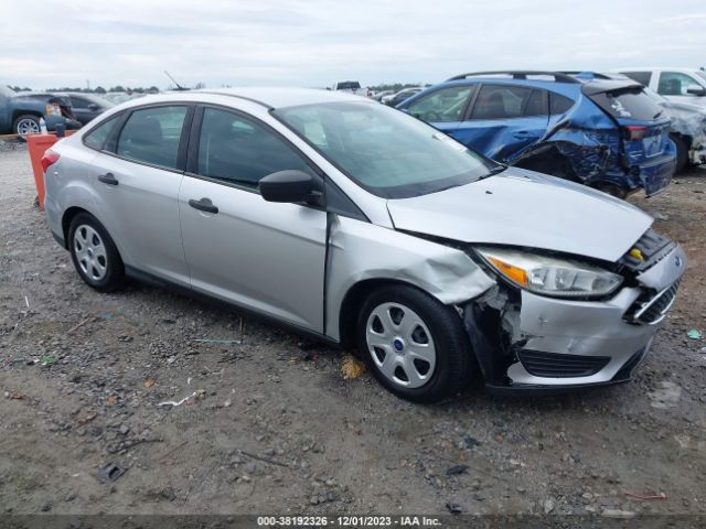 FORD FOCUS 2016 1fadp3e24gl342848