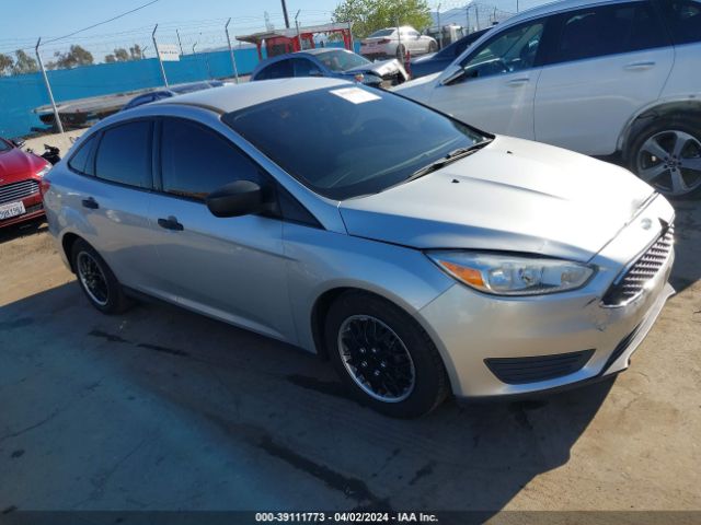 FORD FOCUS 2017 1fadp3e24hl223182