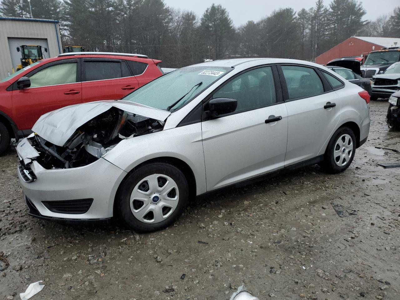 FORD FOCUS 2017 1fadp3e24hl326358