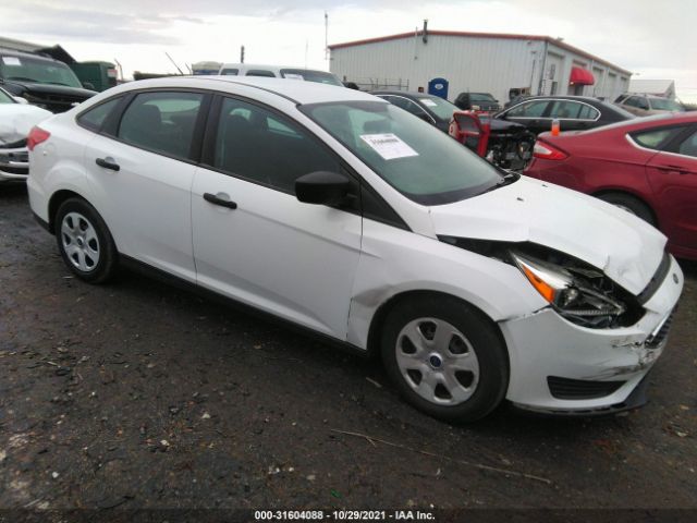 FORD FOCUS 2018 1fadp3e24jl297451