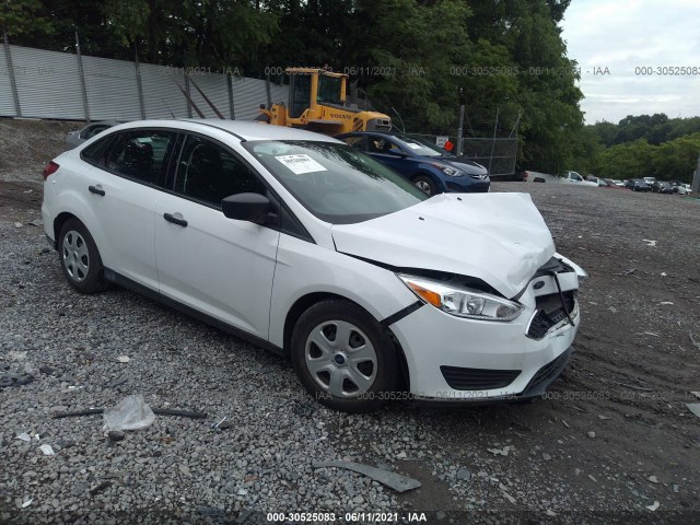 FORD FOCUS 2016 1fadp3e26gl243514