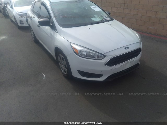 FORD FOCUS 2016 1fadp3e26gl337411