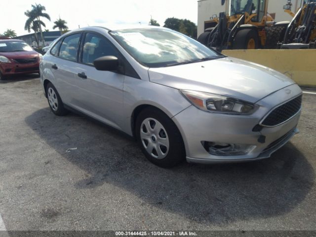 FORD FOCUS 2016 1fadp3e26gl350403