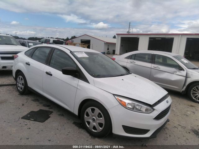 FORD FOCUS 2016 1fadp3e26gl376483