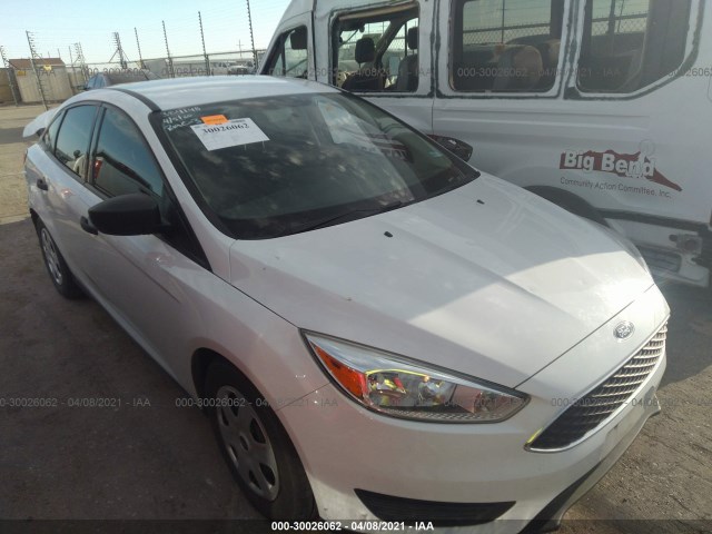 FORD FOCUS 2017 1fadp3e26hl295503