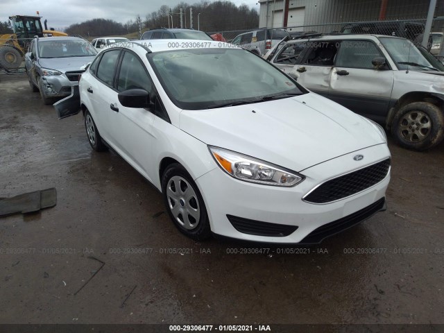 FORD FOCUS 2017 1fadp3e26hl302904