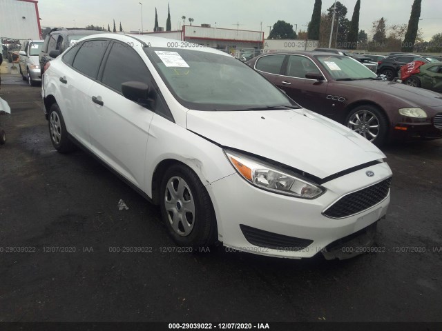 FORD FOCUS 2017 1fadp3e26hl325079