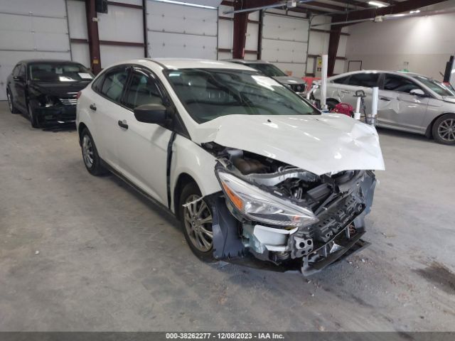 FORD FOCUS 2018 1fadp3e26jl276729