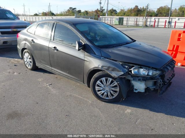 FORD FOCUS 2016 1fadp3e27gl296657