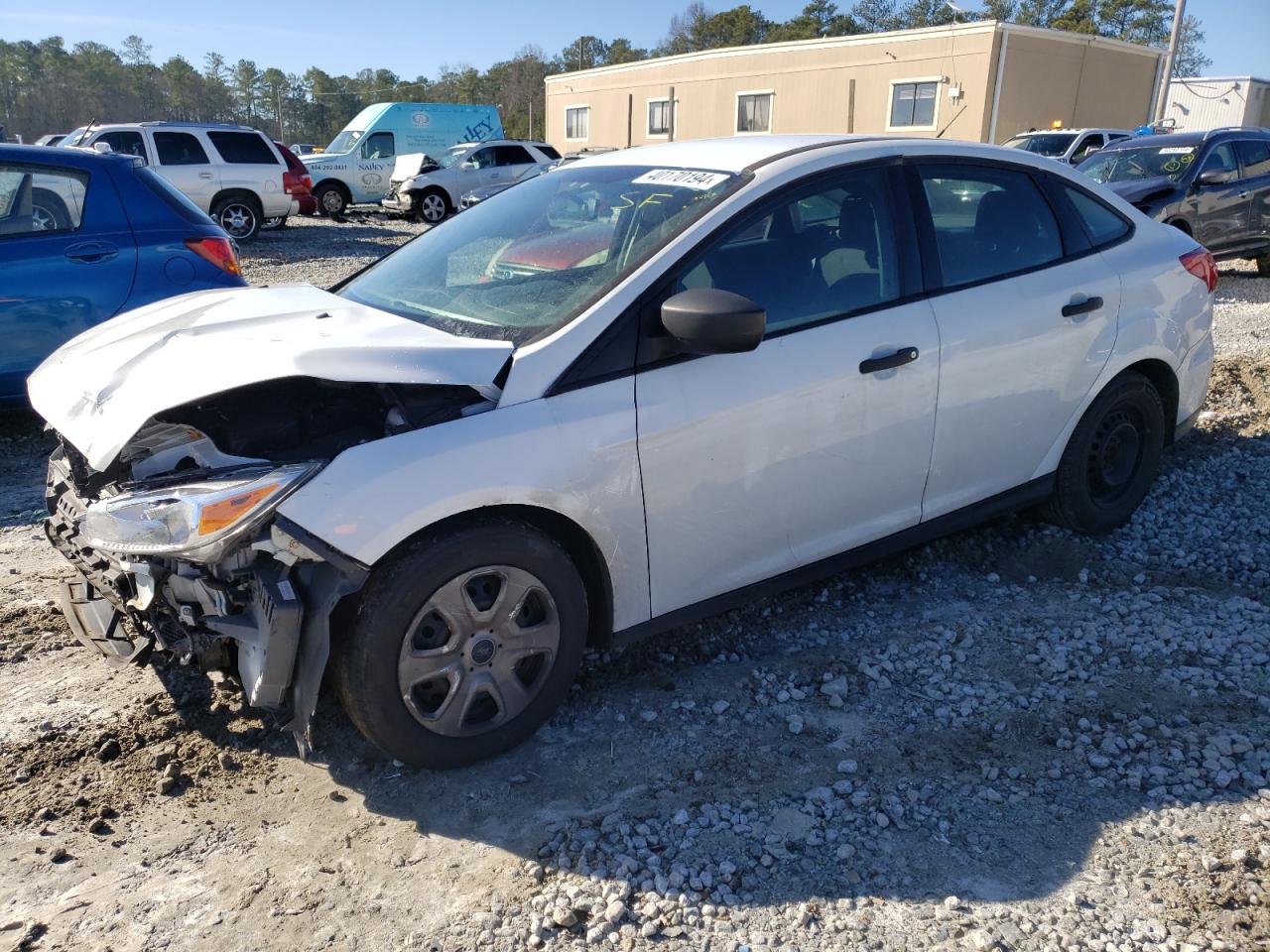 FORD FOCUS 2017 1fadp3e27hl222026