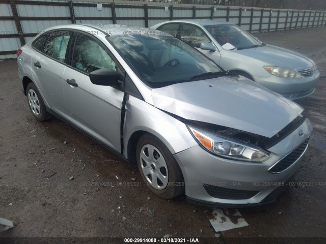 FORD FOCUS 2018 1fadp3e27jl255419