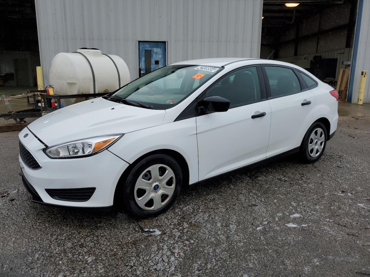 FORD FOCUS 2018 1fadp3e27jl276044