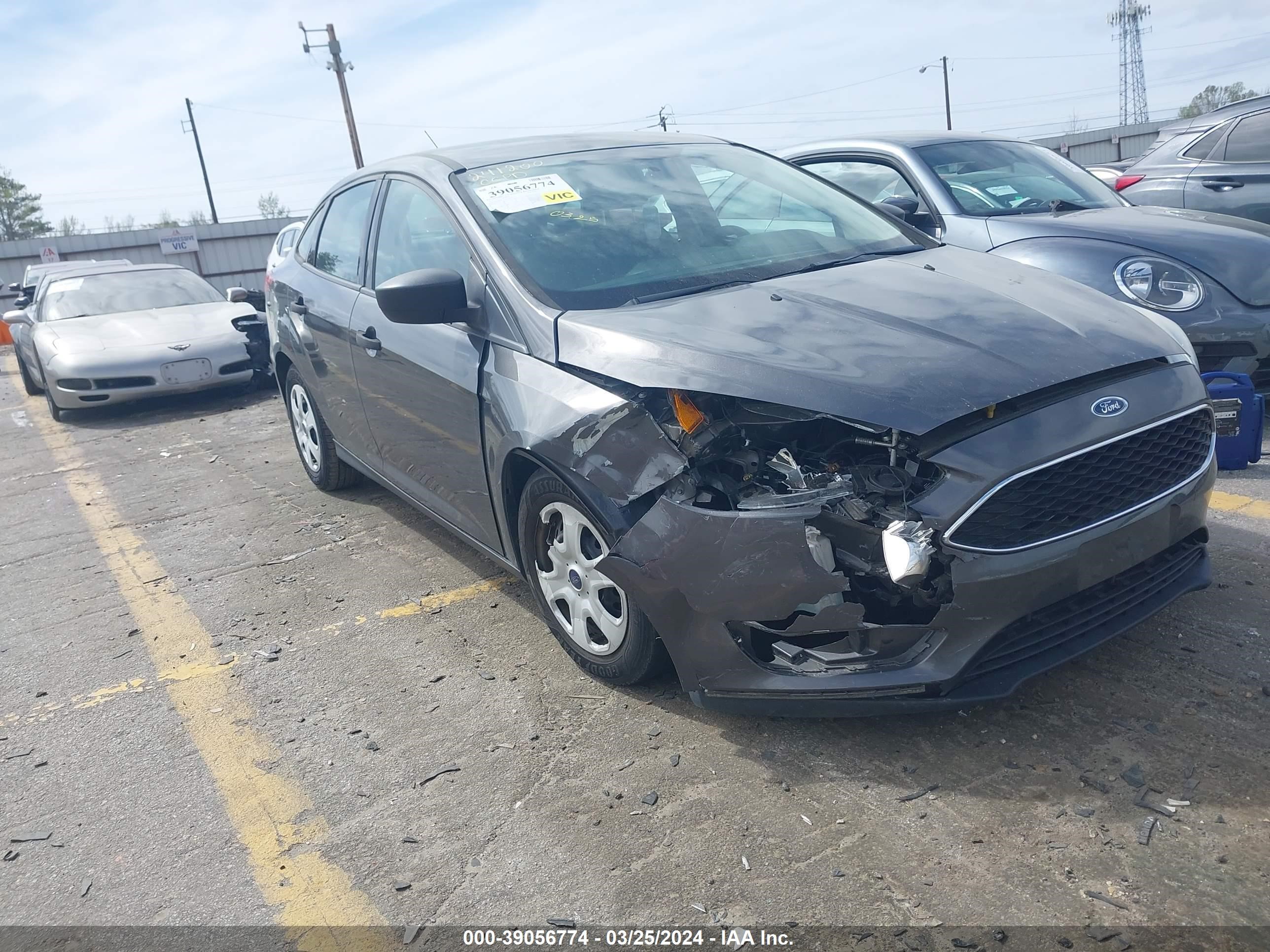 FORD FOCUS 2017 1fadp3e29hl256341