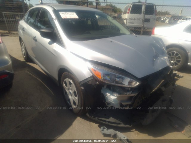 FORD FOCUS 2017 1fadp3e2xhl255358