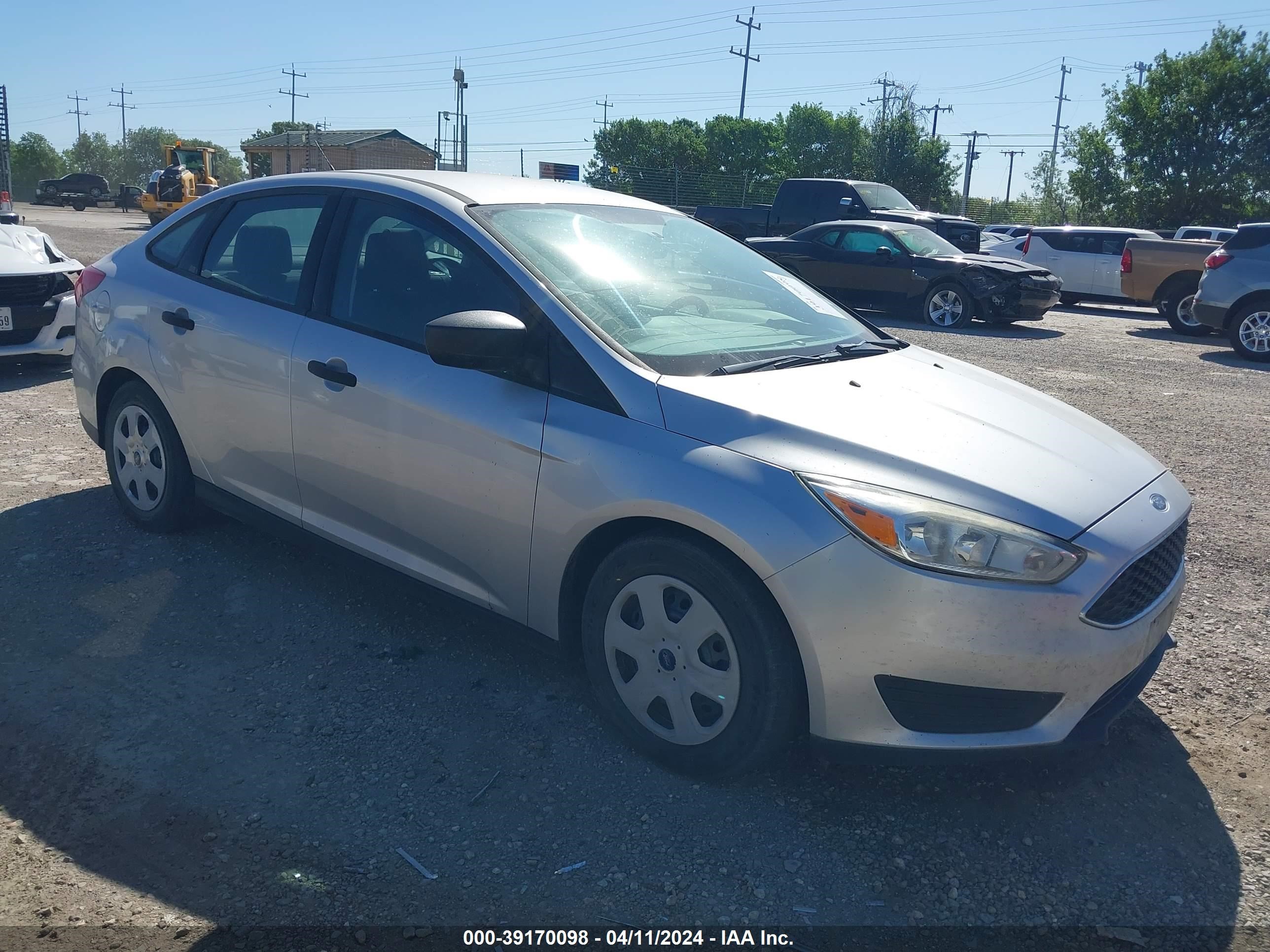 FORD FOCUS 2018 1fadp3e2xjl321543