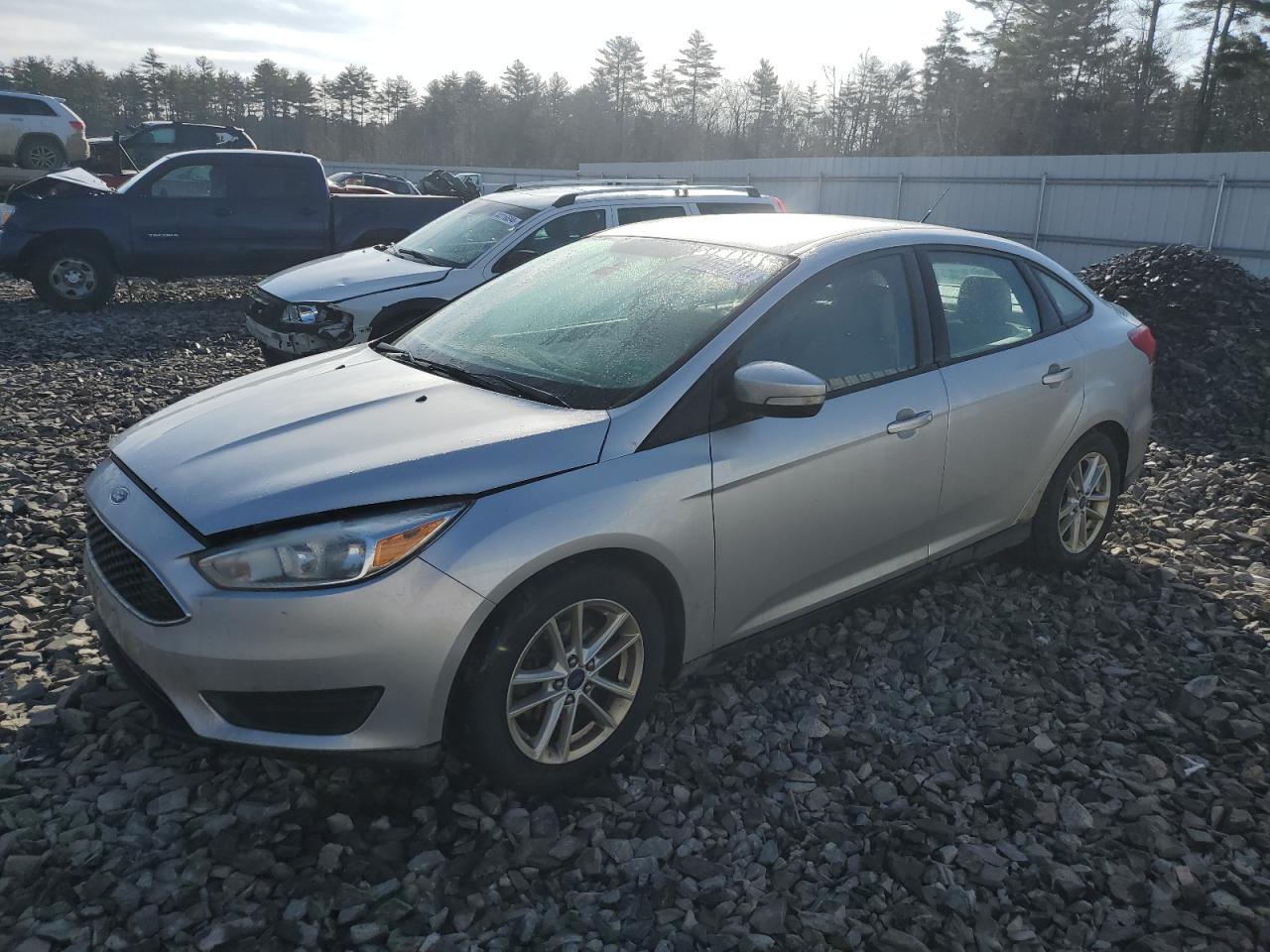 FORD FOCUS 2015 1fadp3f20fl200462