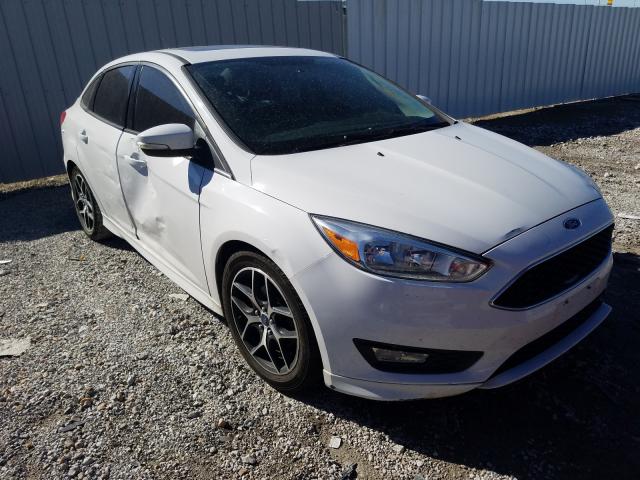 FORD FOCUS SE 2015 1fadp3f20fl275047