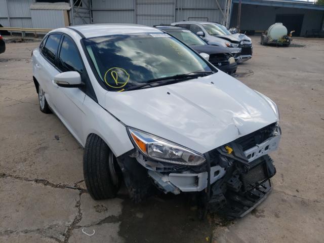 FORD FOCUS SE 2017 1fadp3f20hl318904