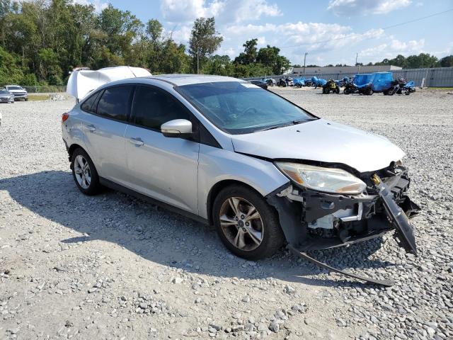 FORD FOCUS SE 2014 1fadp3f21el233758