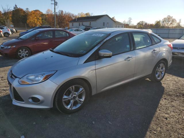 FORD FOCUS 2014 1fadp3f21el313044