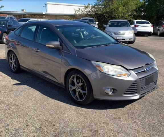 FORD FOCUS SE 2014 1fadp3f21el327445