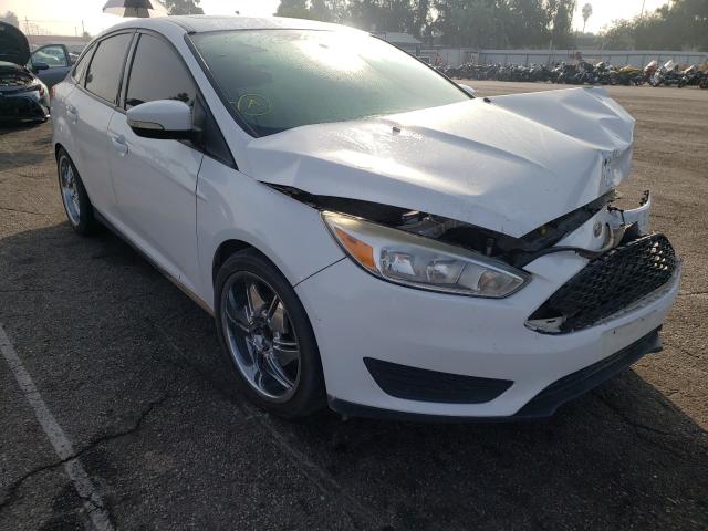 FORD FOCUS SE 2015 1fadp3f21fl270097