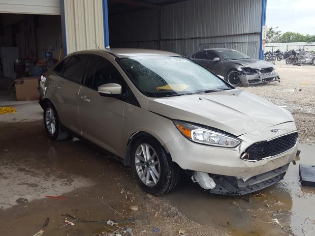 FORD FOCUS SE 2017 1fadp3f21hl210307