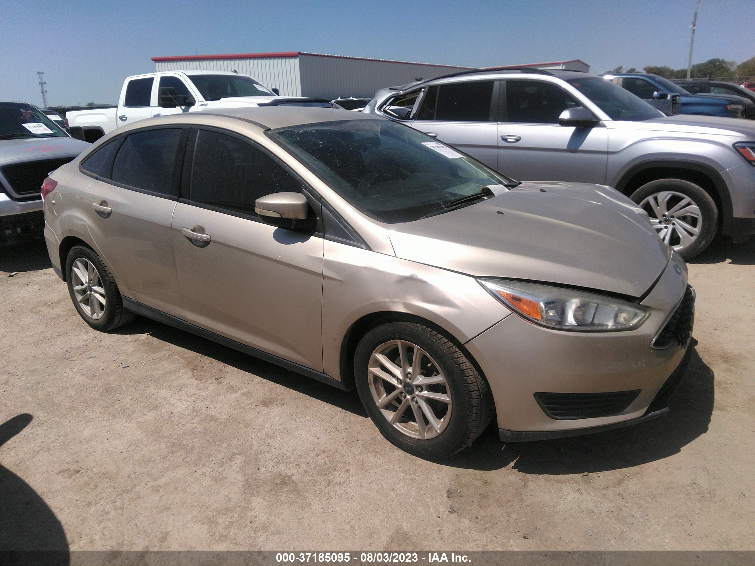 FORD FOCUS 2017 1fadp3f21hl219394