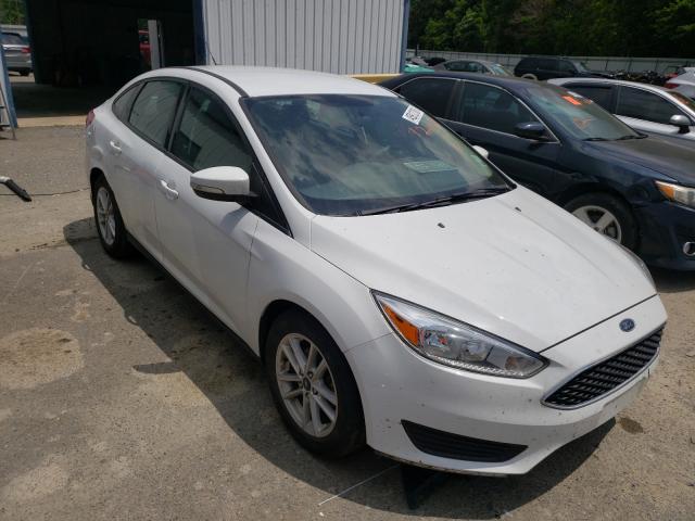 FORD FOCUS SE 2017 1fadp3f21hl274881