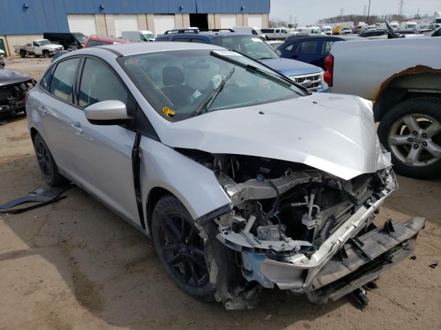 FORD FOCUS SE 2018 1fadp3f21jl203590