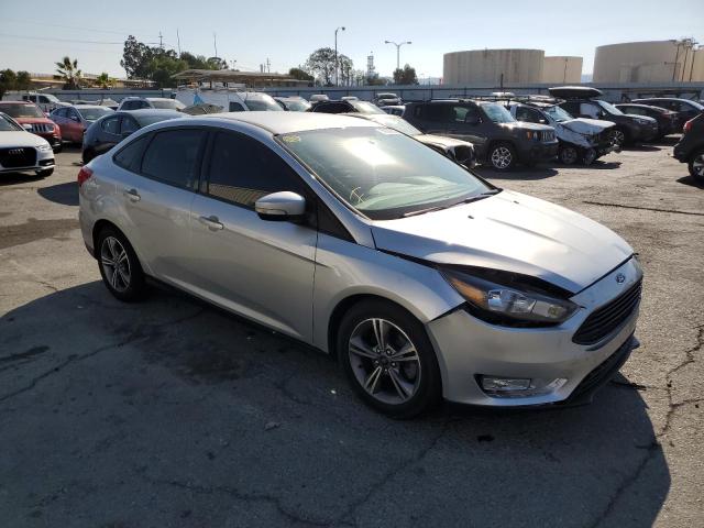 FORD FOCUS SE 2018 1fadp3f21jl226013