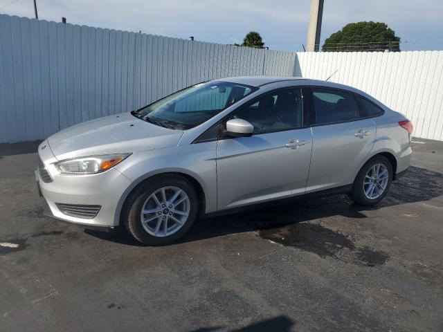 FORD FOCUS SE 2018 1fadp3f21jl242258