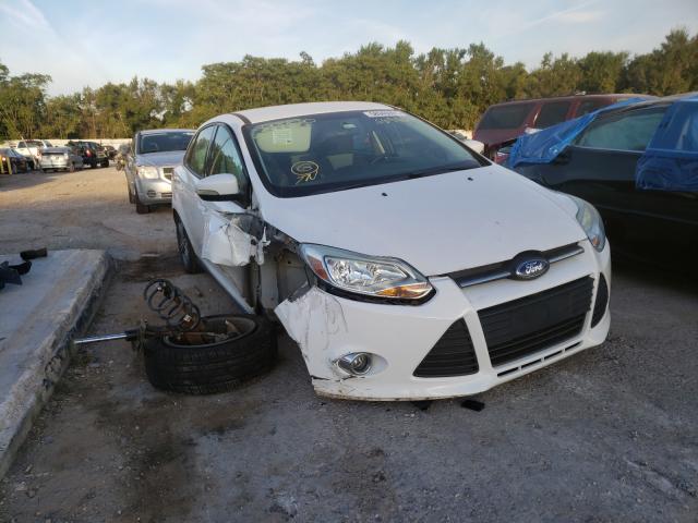 FORD FOCUS SE 2014 1fadp3f22el228830