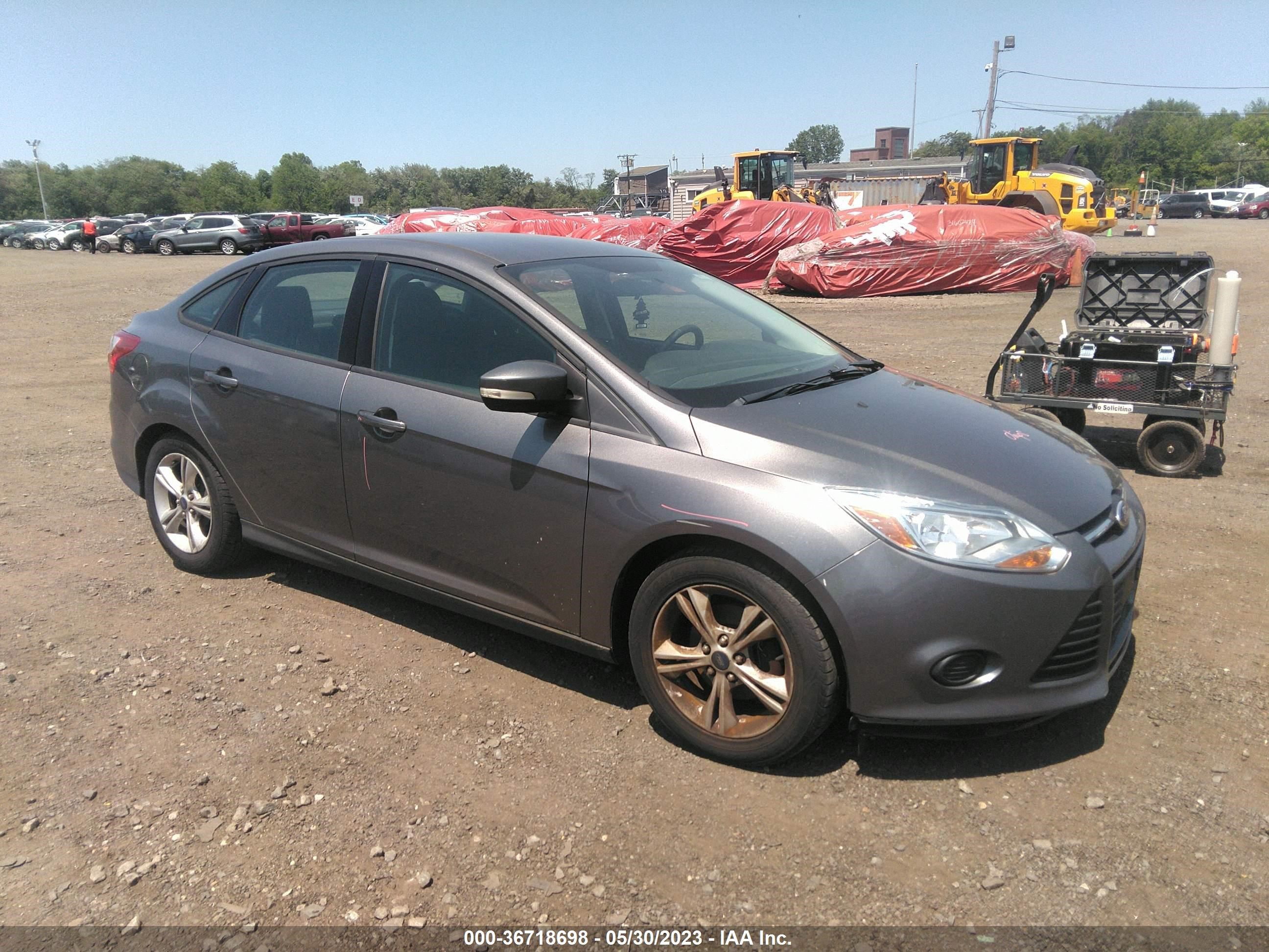 FORD FOCUS 2014 1fadp3f22el424976