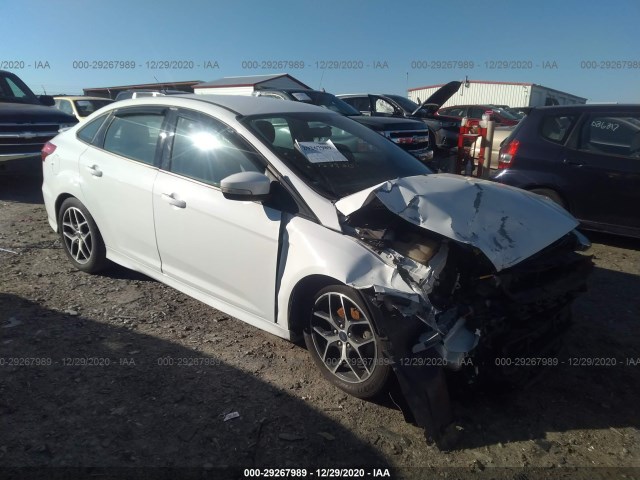 FORD FOCUS 2016 1fadp3f22gl236591