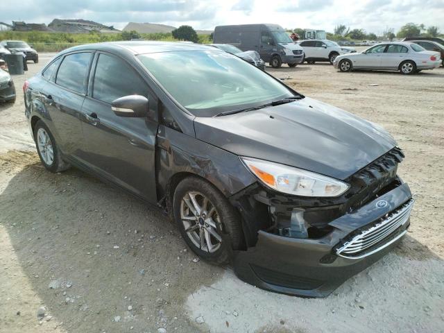 FORD FOCUS SE 2017 1fadp3f22hl263727