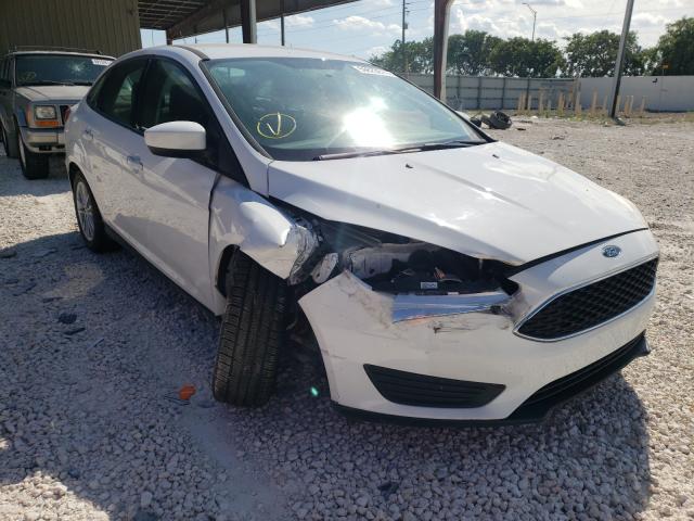 FORD FOCUS SE 2018 1fadp3f22jl237022