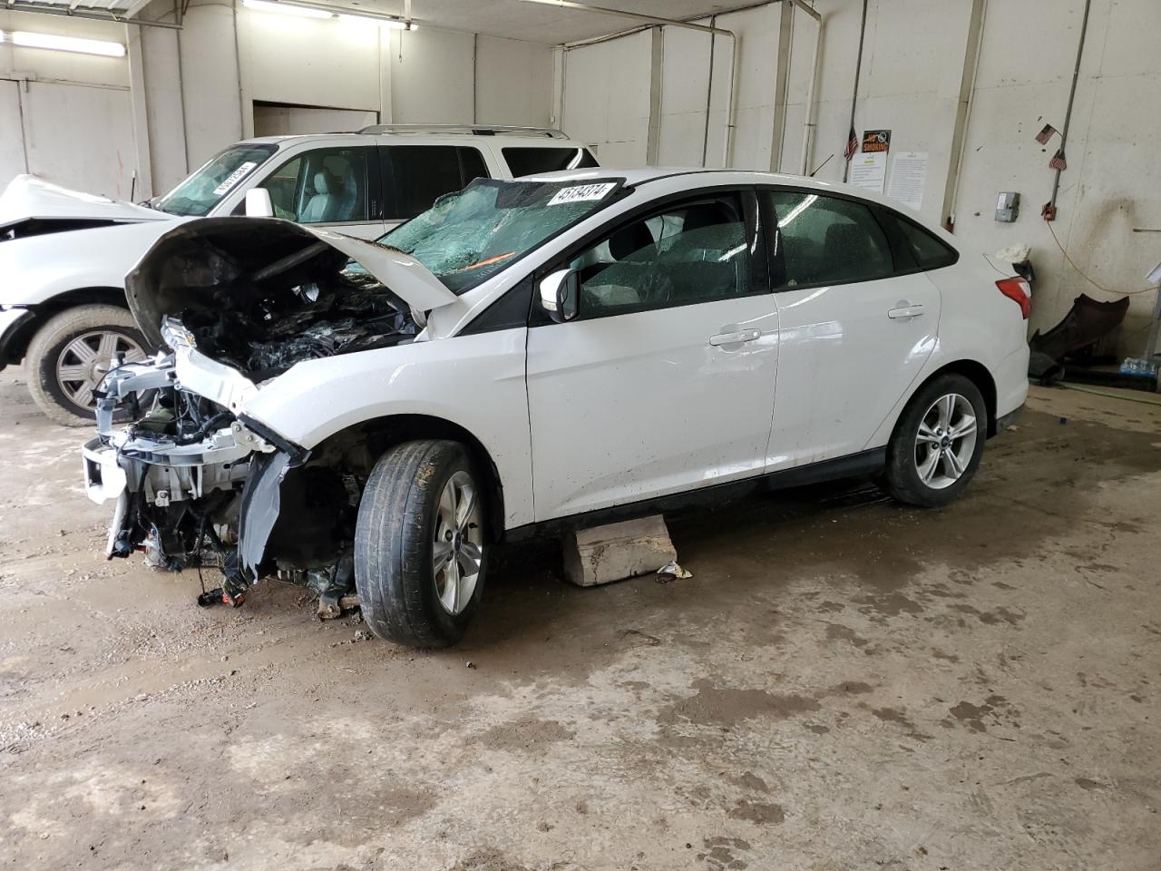 FORD FOCUS 2014 1fadp3f23el296067