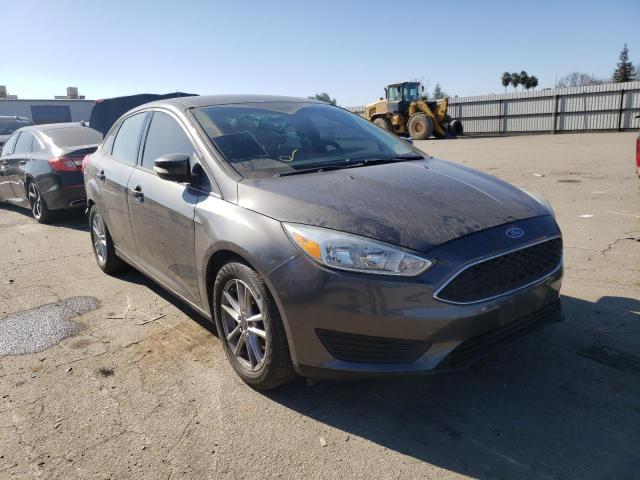 FORD FOCUS SE 2015 1fadp3f23fl240888